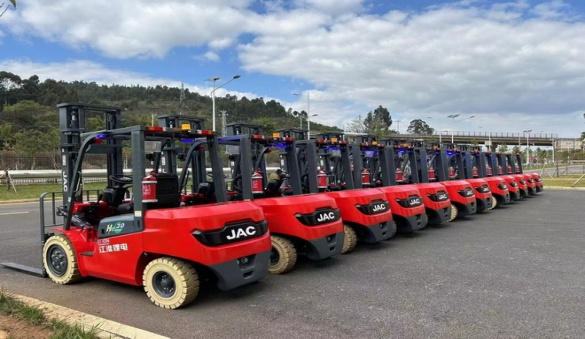 Introduction to JAC Brand and Products of Electric Forklifts and Electric Flatbed Trailers