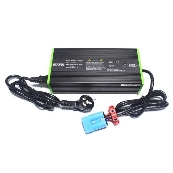 Chargeur de batterie lithium 48V/9A DZL500SS02 (50A)