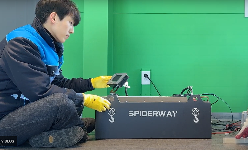 ニュースフォークリフト用リチウムバッテリー充電器の総合ガイド：SPIDERWAYの利点