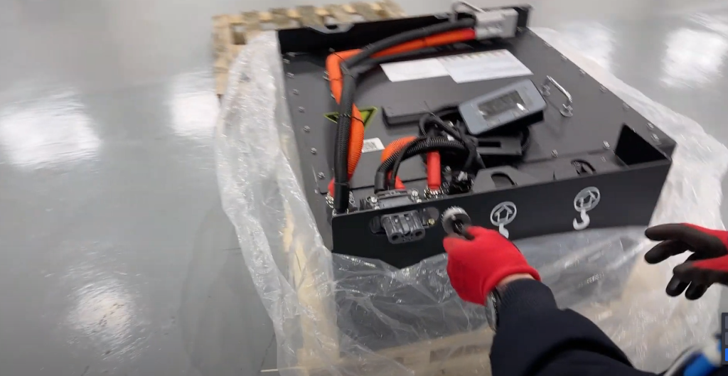 Forklift Battery Replacement Near Me: Discover the Benefits of SPIDERWAY’s LFP Forklift Battery Solution