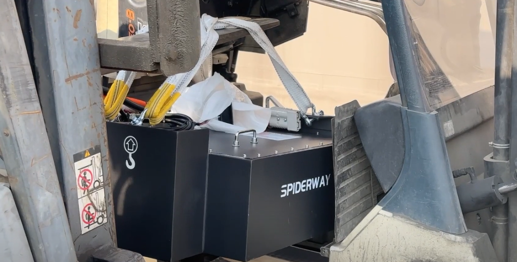 Yakınımdaki Forklift Aküsünün Değiştirilmesi: SPIDERWAY'in LFP Forklift Akü Çözümünün Faydalarını Keşfedin